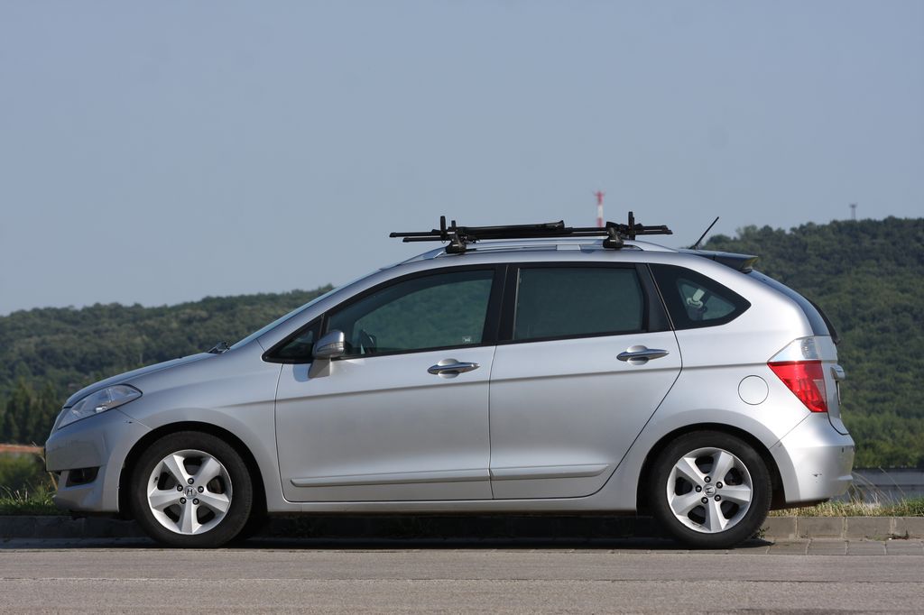 HONDA FR-V