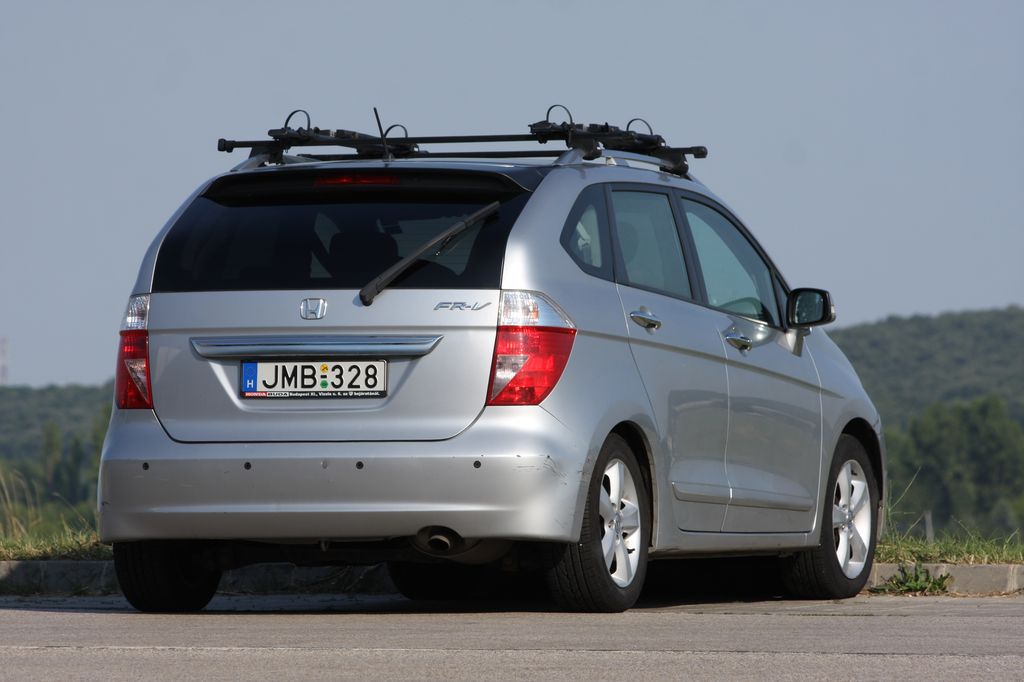 HONDA FR-V