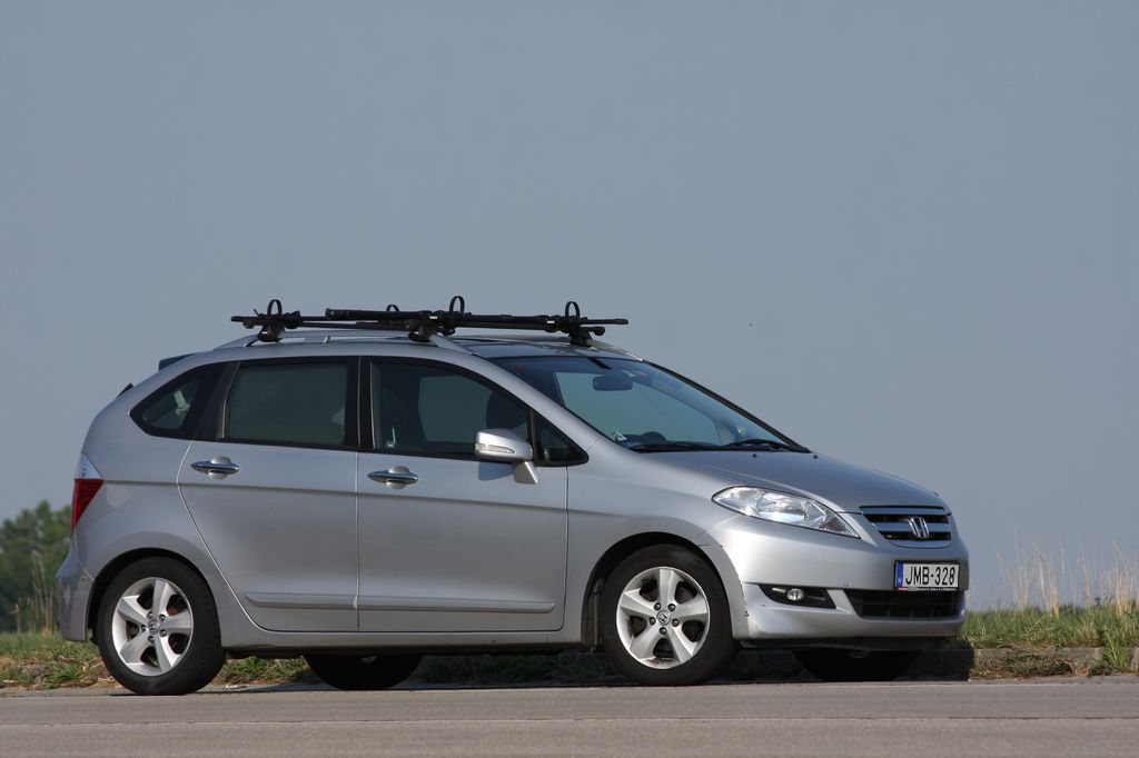 HONDA FR-V