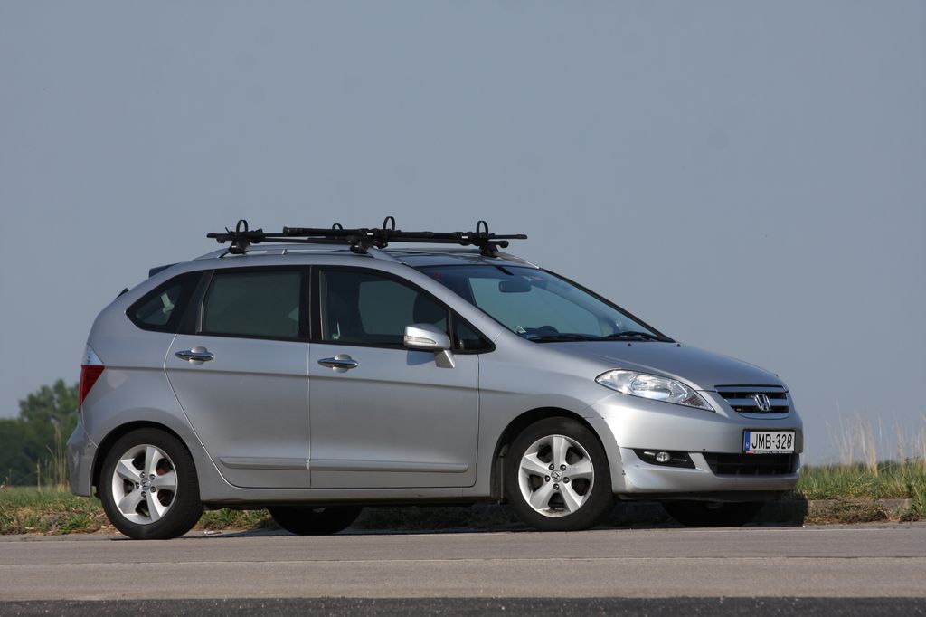 HONDA FR-V
