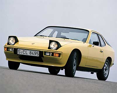 PORSCHE 928