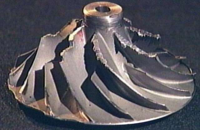 4373