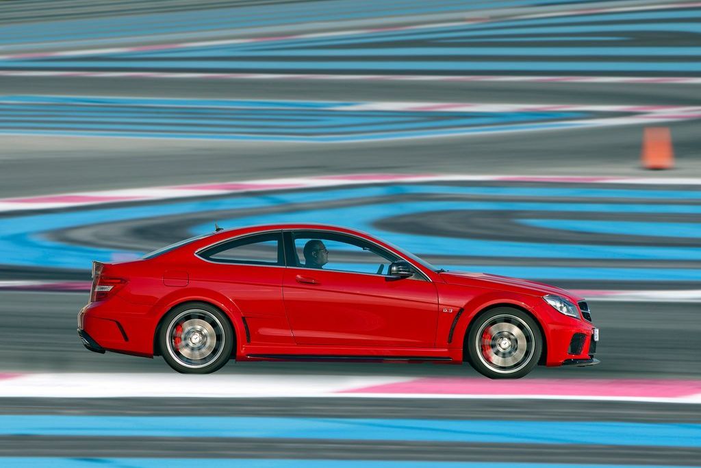 MERCEDES-BENZ C 63 AMG