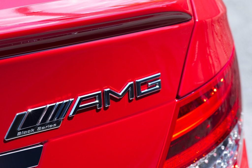 MERCEDES-BENZ C 63 AMG