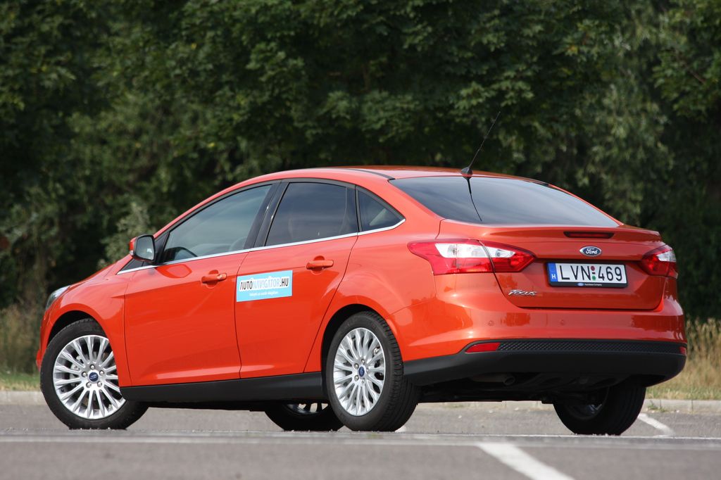 FORD FOCUS