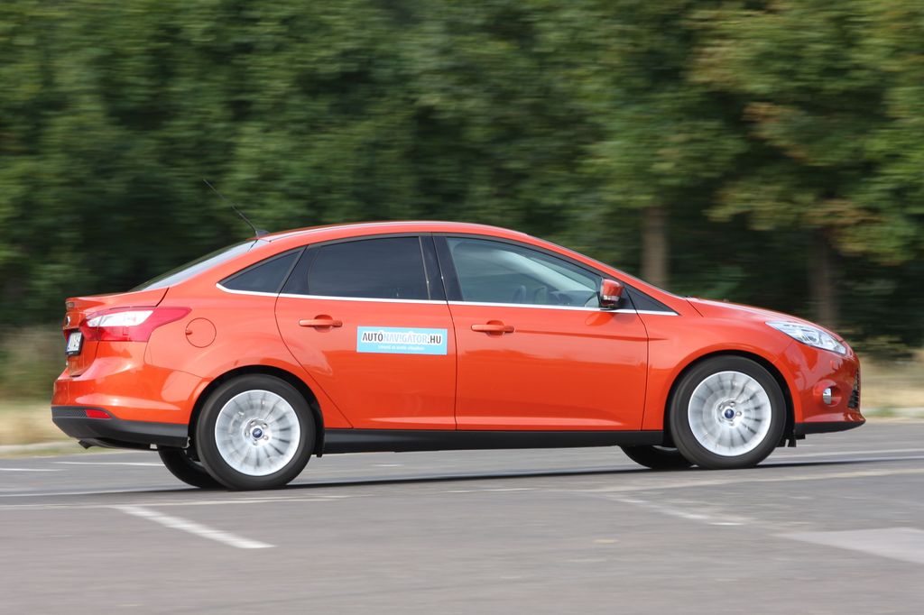 FORD FOCUS