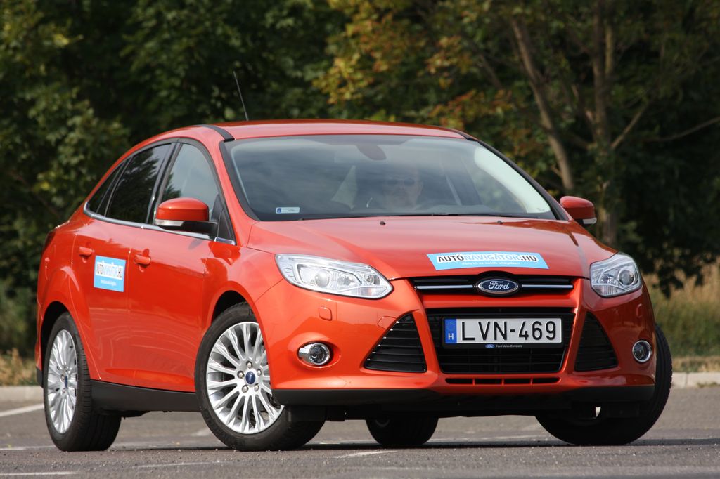 FORD FOCUS