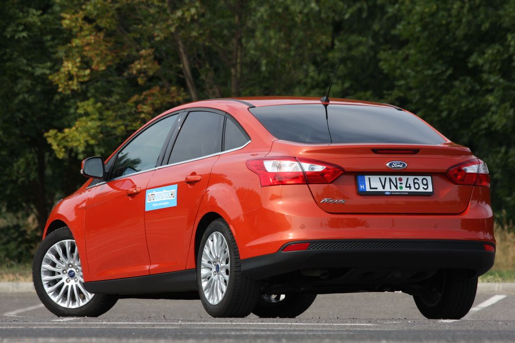 FORD FOCUS