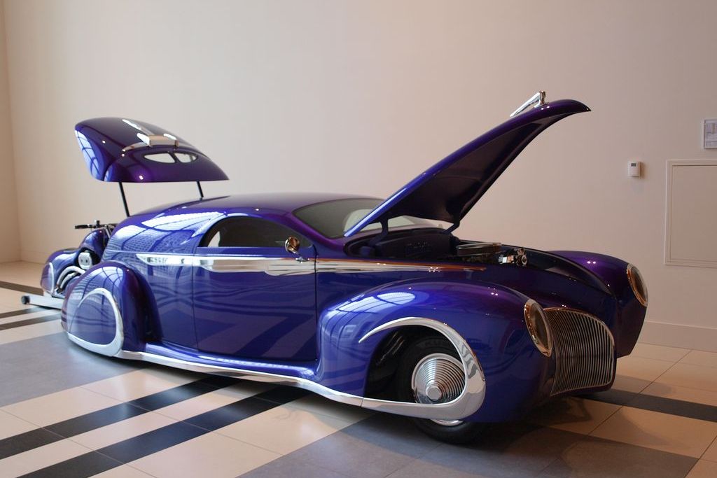 BUGATTI