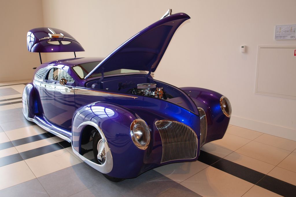 BUGATTI
