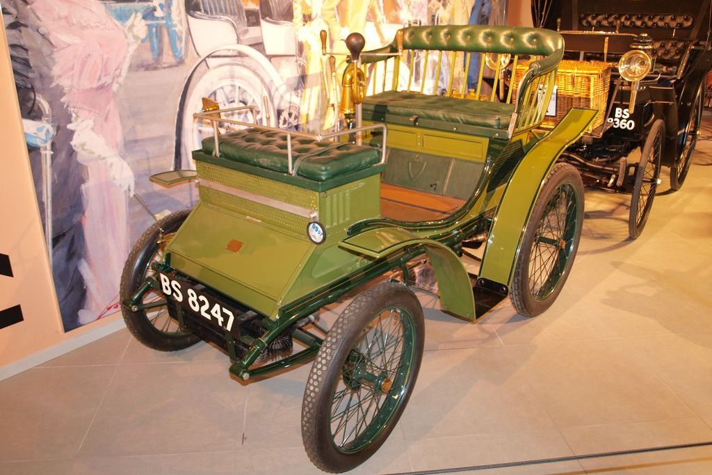BUGATTI