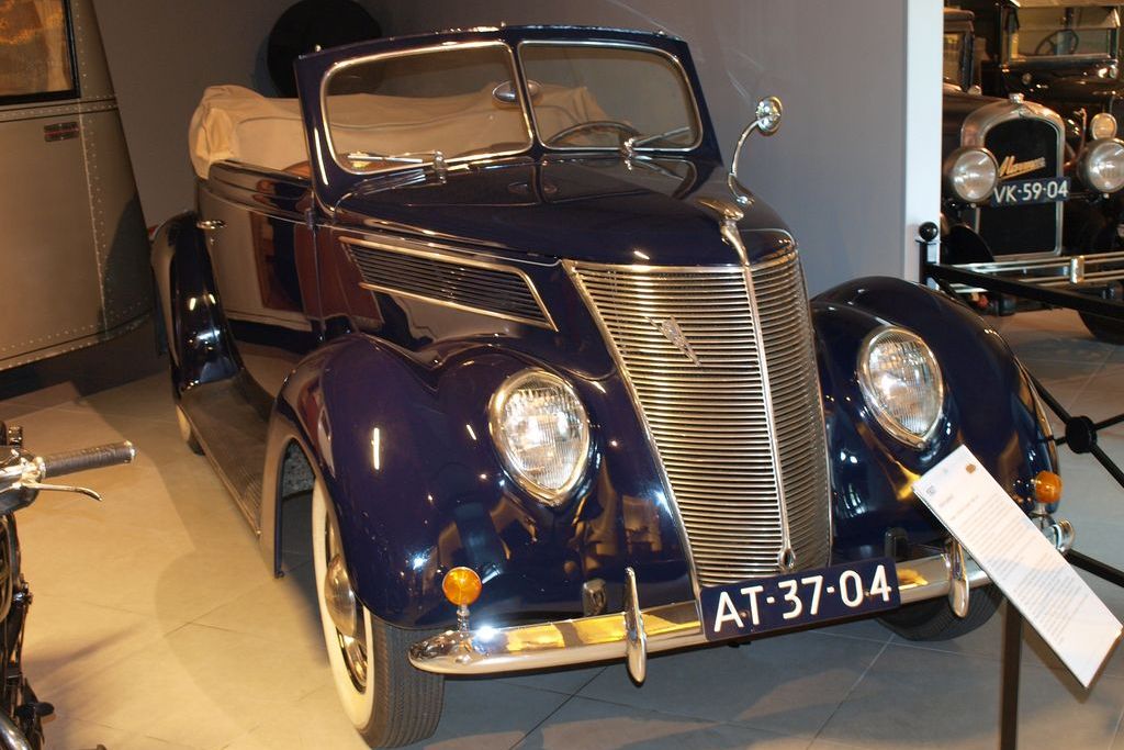 BUGATTI