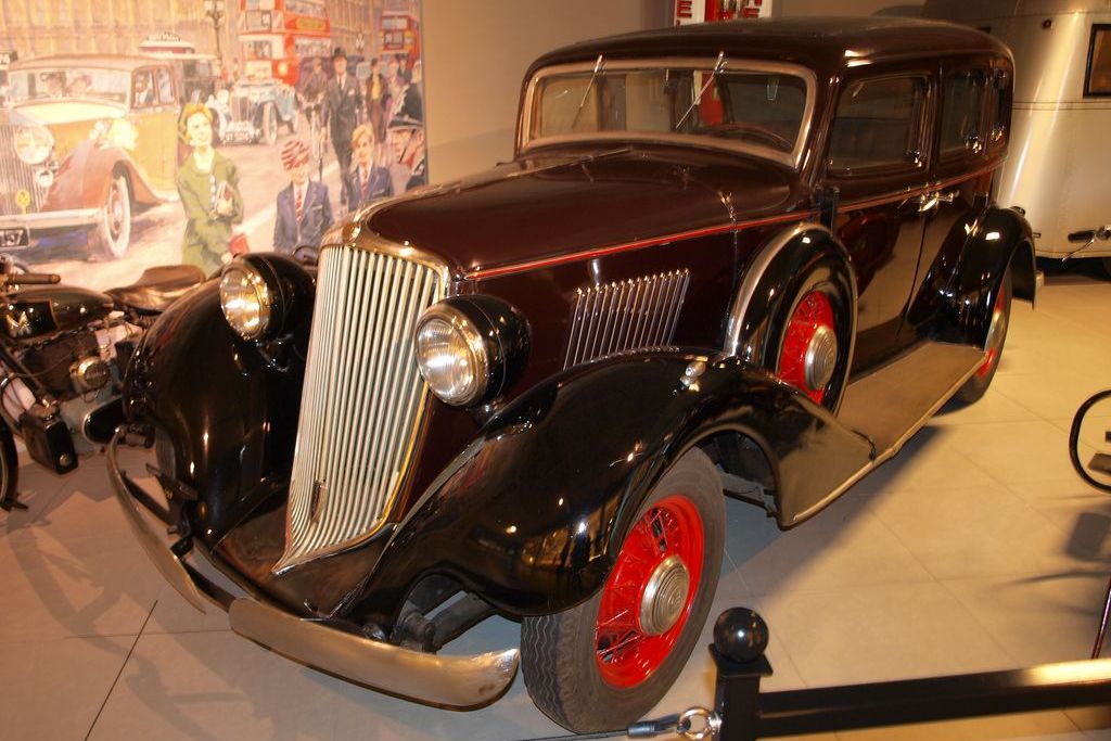 BUGATTI