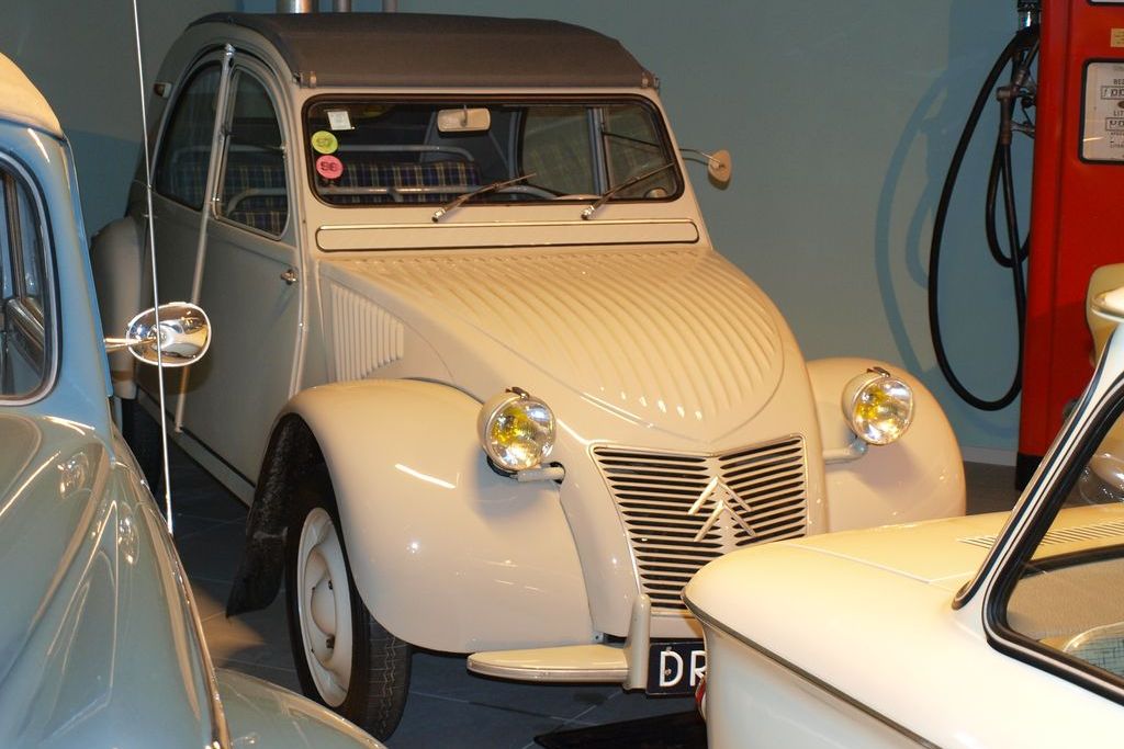 BUGATTI