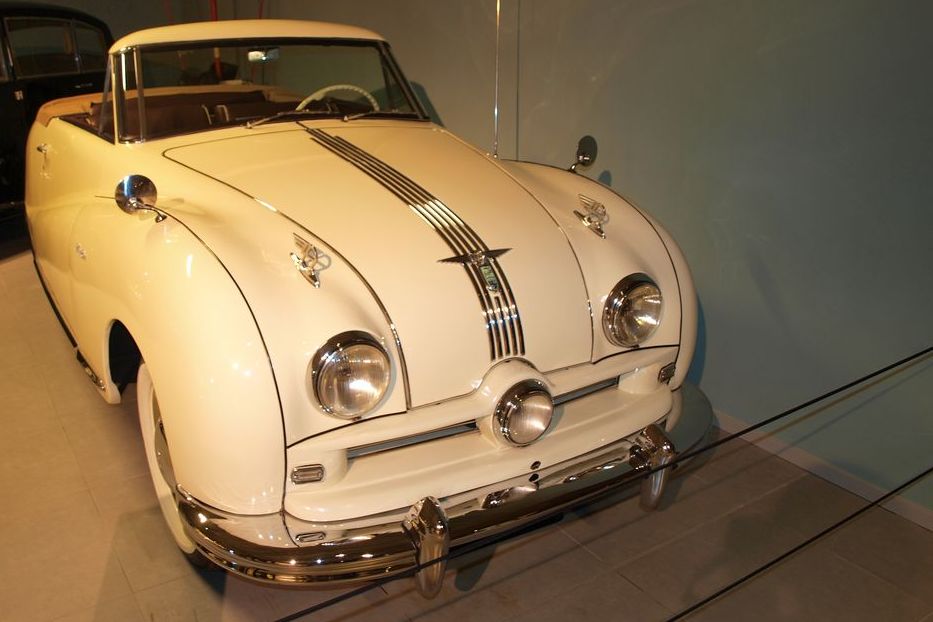 BUGATTI