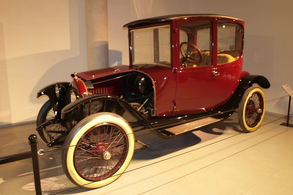 BUGATTI