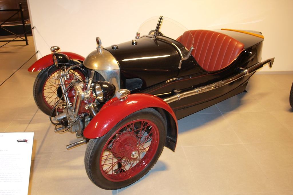 BUGATTI