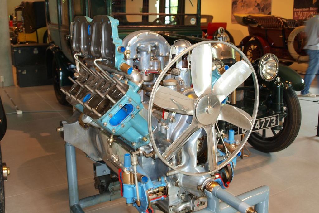 BUGATTI