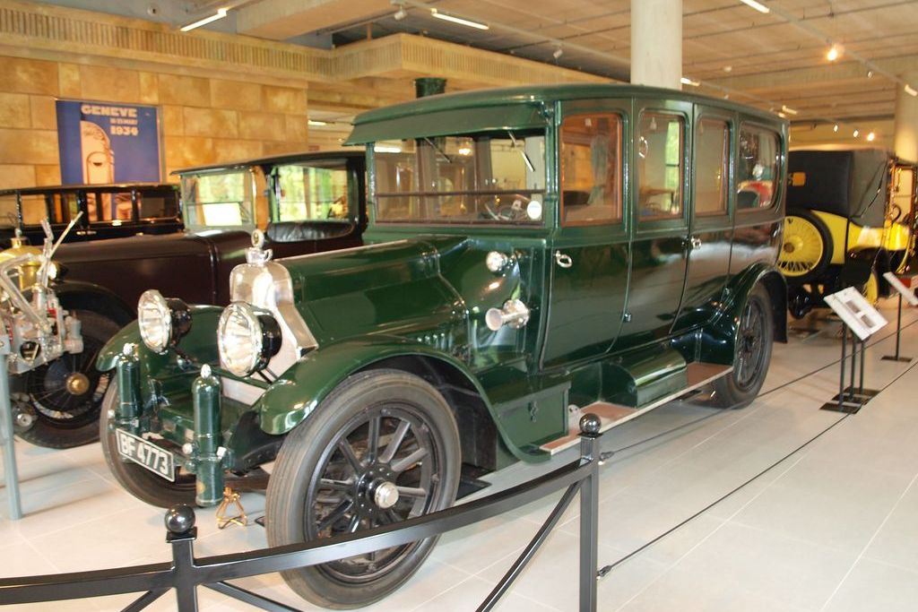 BUGATTI