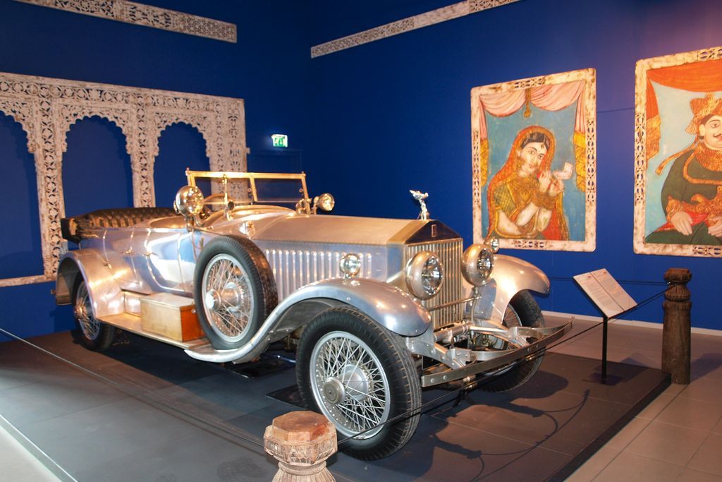 BUGATTI