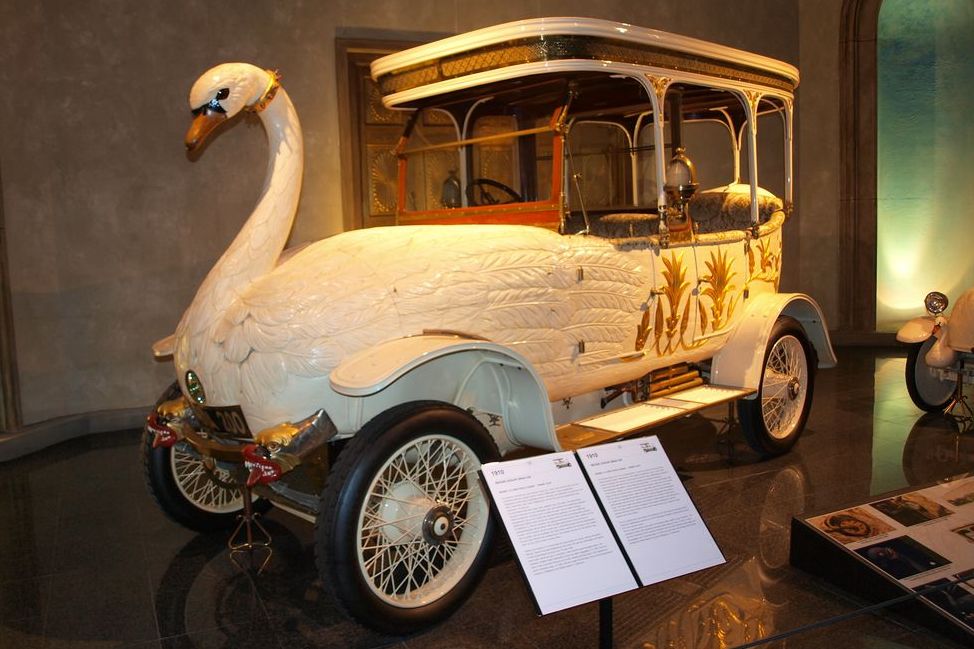 BUGATTI