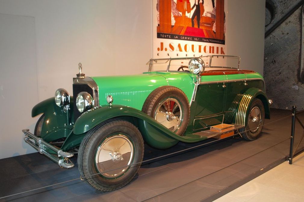 BUGATTI
