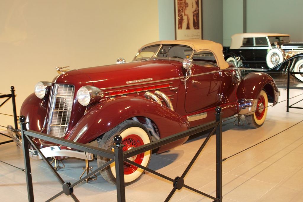 BUGATTI