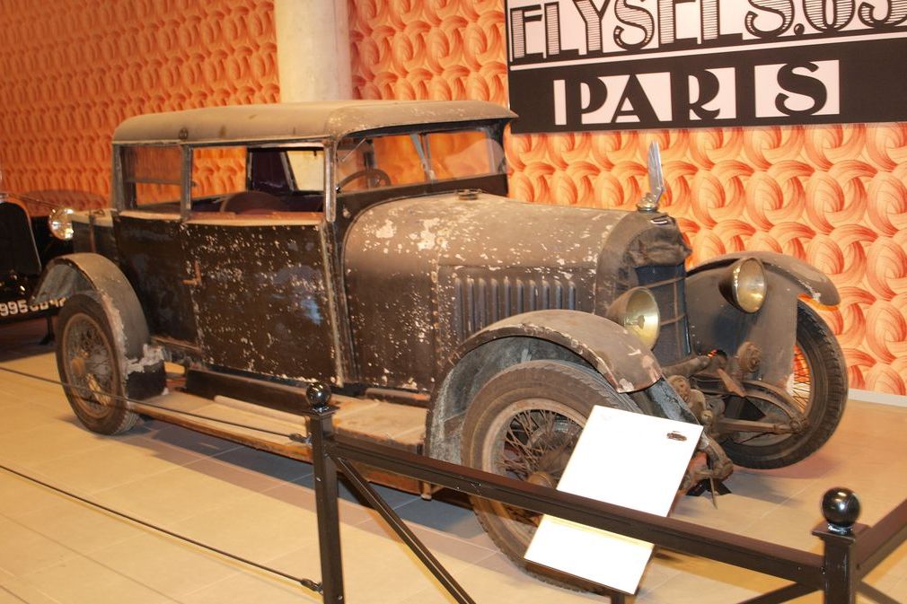 BUGATTI