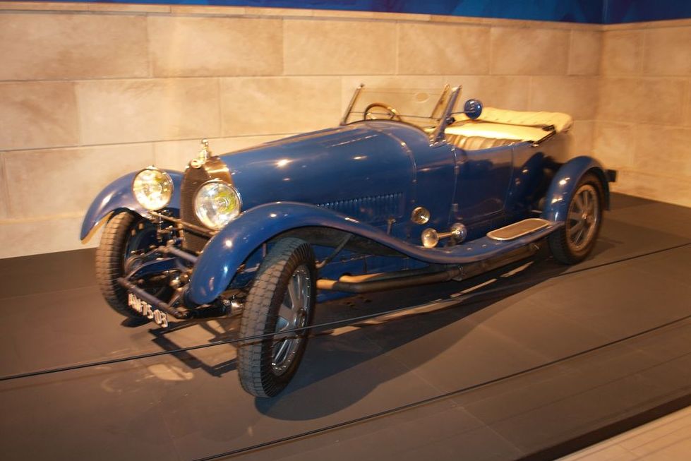 BUGATTI