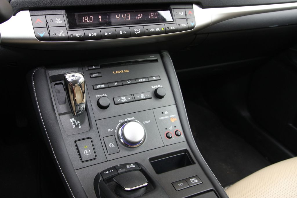 LEXUS CT