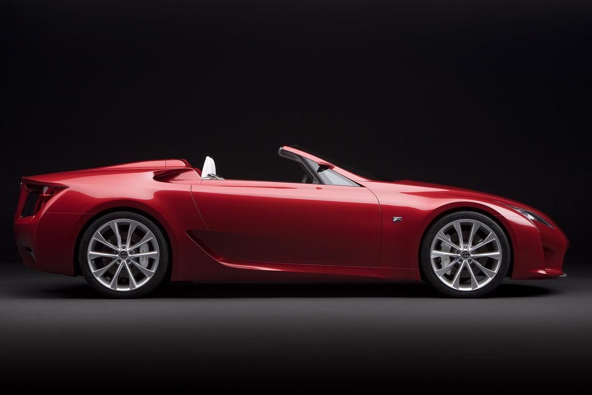 LEXUS IS