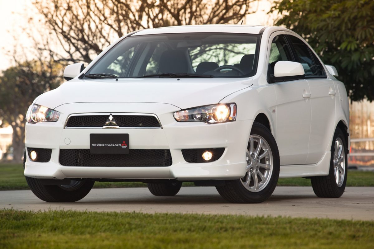 MITSUBISHI LANCER
