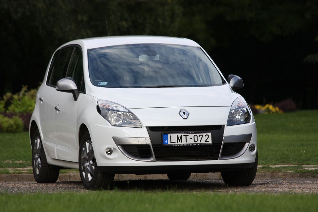 RENAULT SCENIC