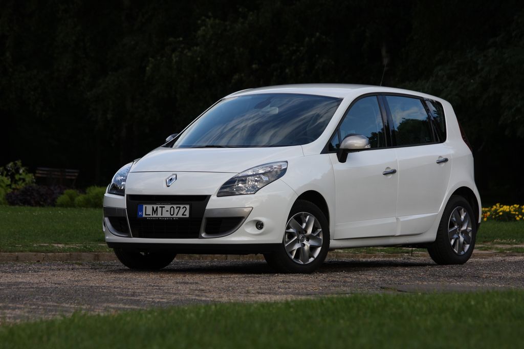 RENAULT SCENIC
