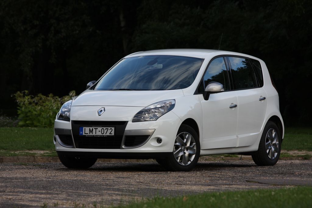 RENAULT SCENIC
