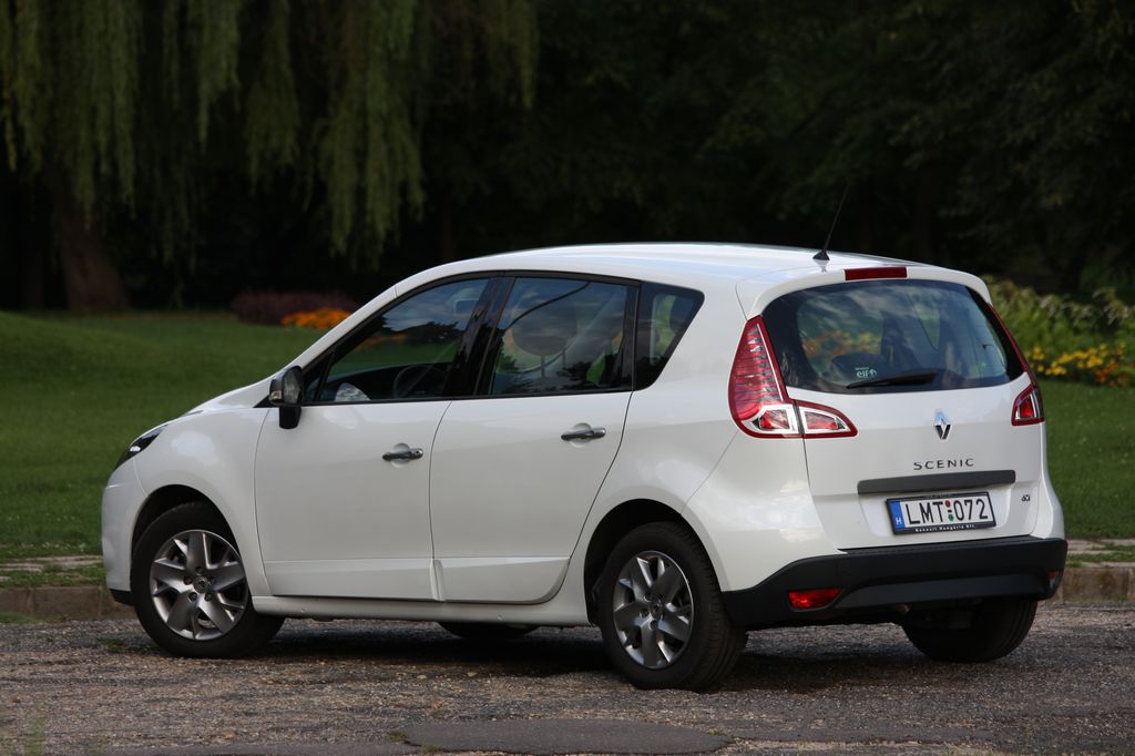RENAULT SCENIC