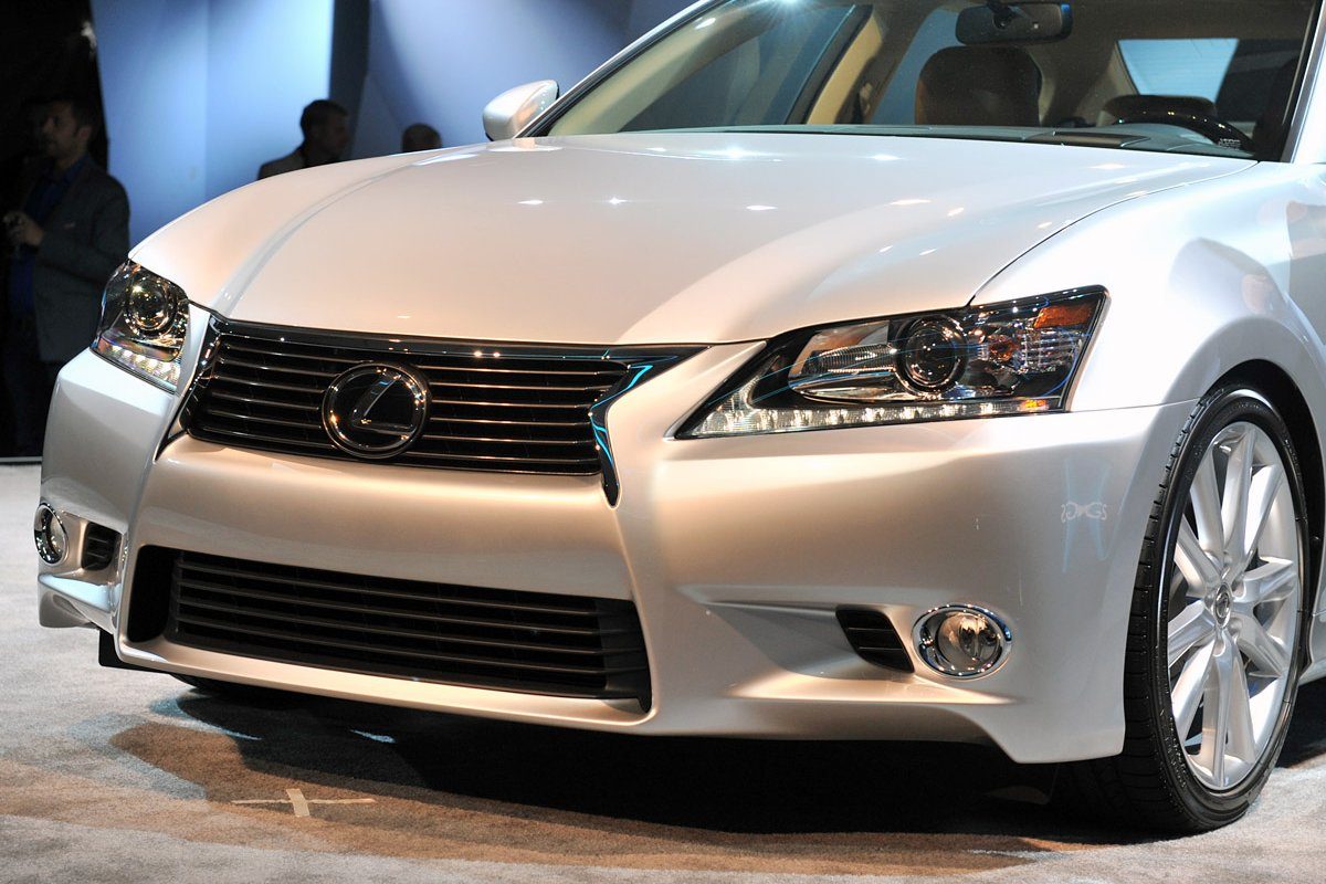 LEXUS IS
