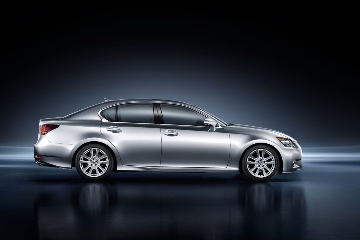 LEXUS IS