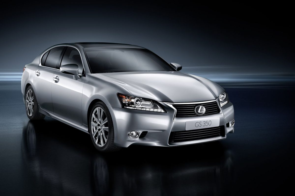 LEXUS IS