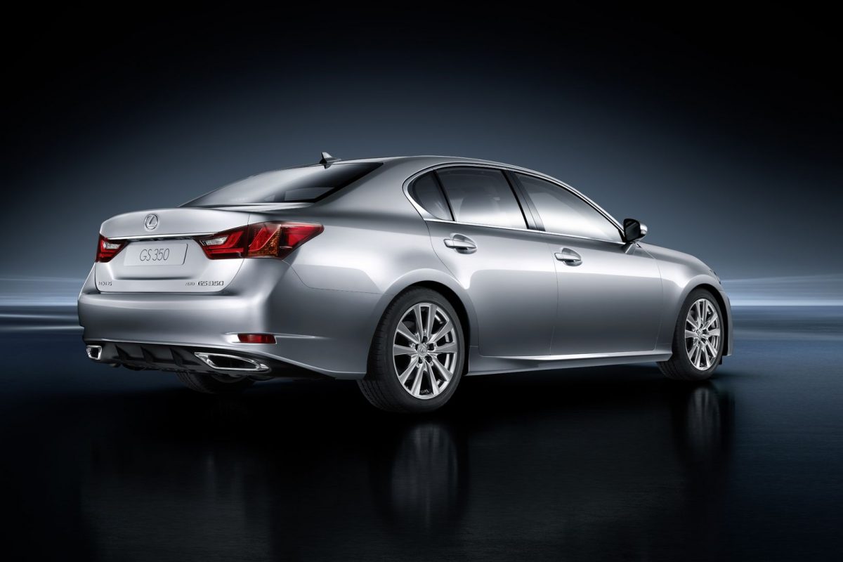 LEXUS IS