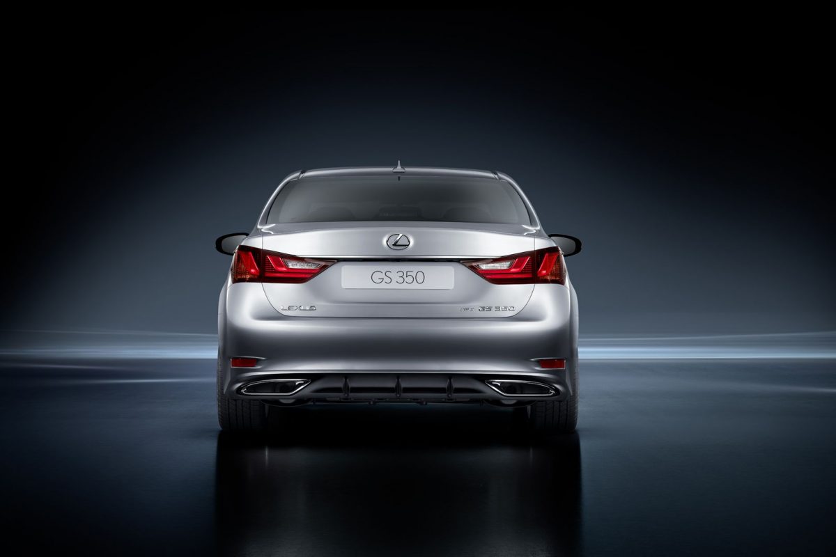 LEXUS IS