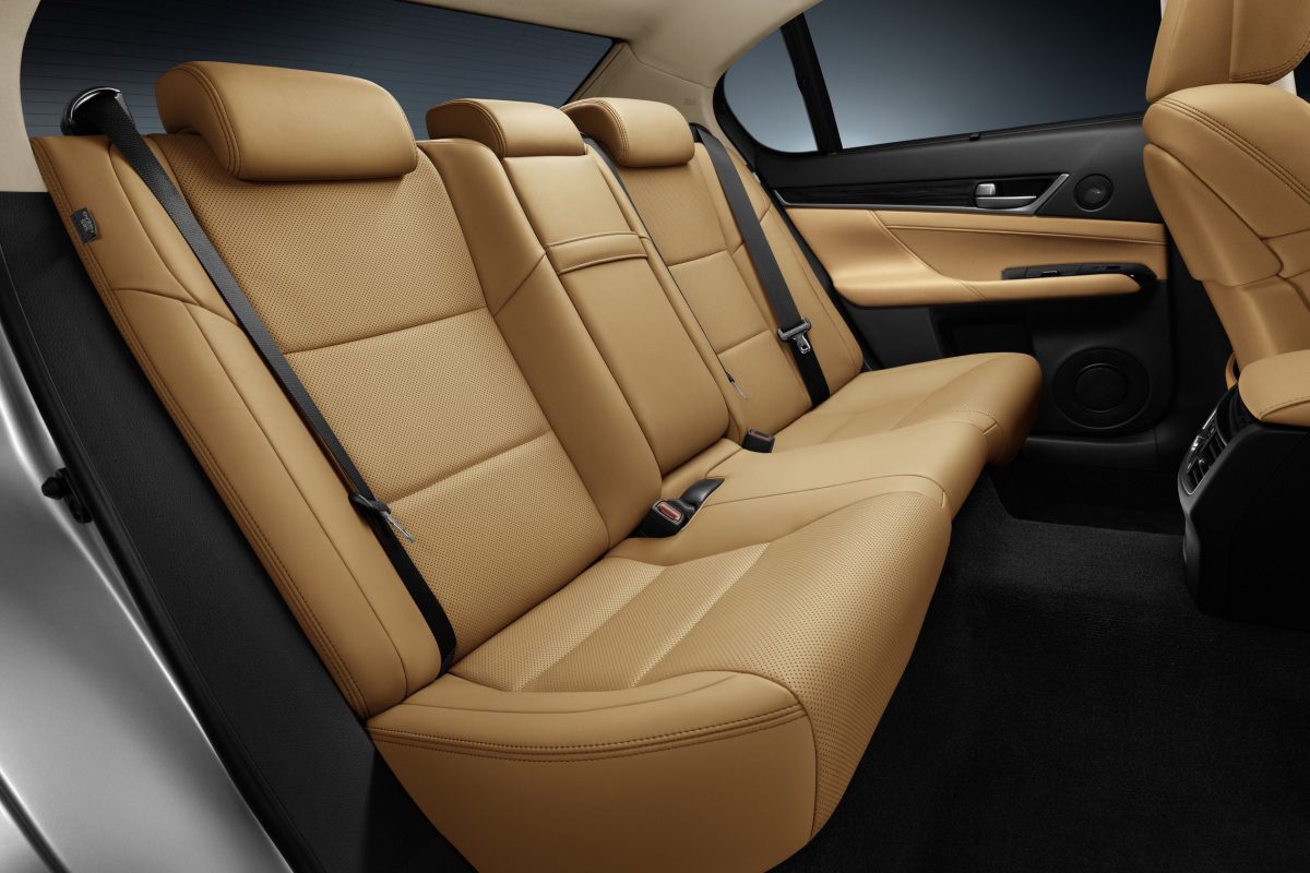 LEXUS IS