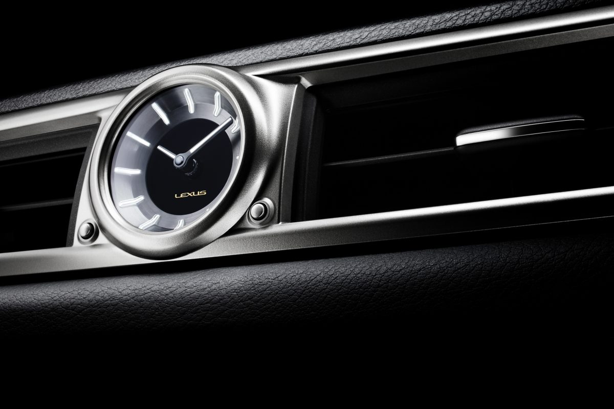 LEXUS IS
