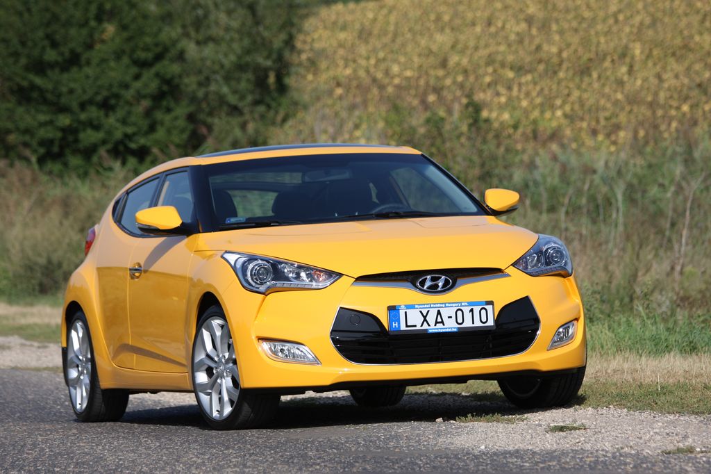 HYUNDAI VELOSTER