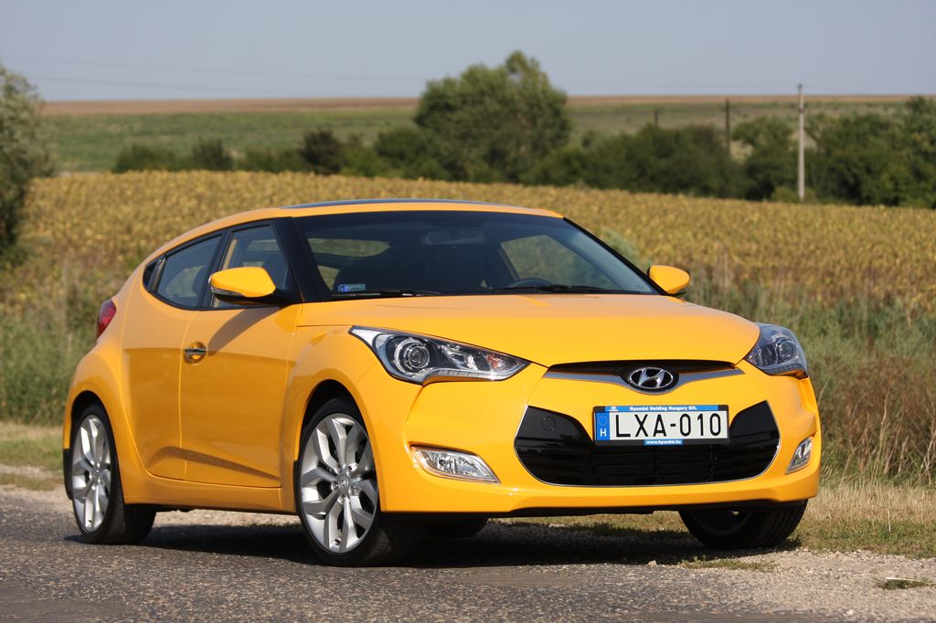 HYUNDAI VELOSTER