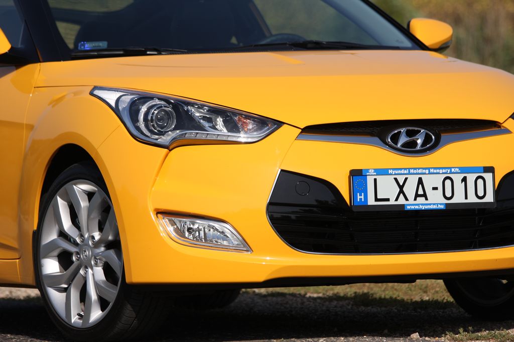 HYUNDAI VELOSTER