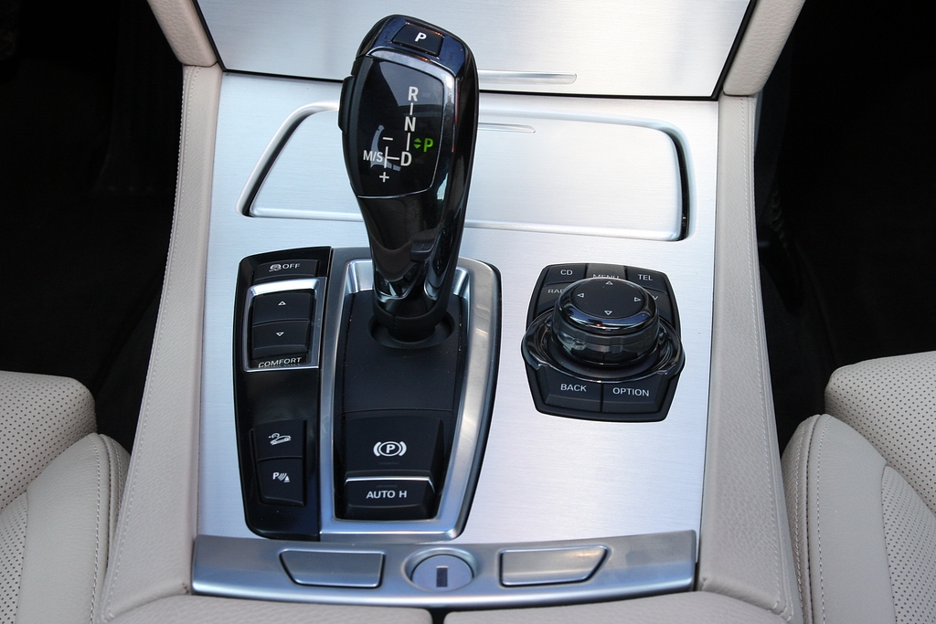BMW 740