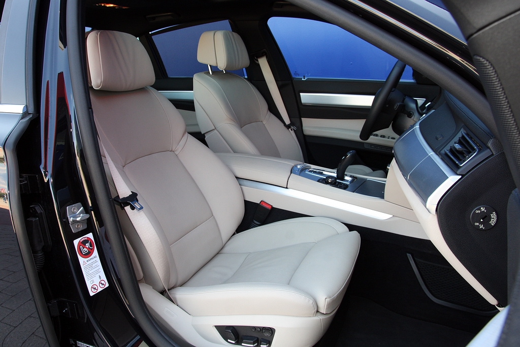 BMW 740