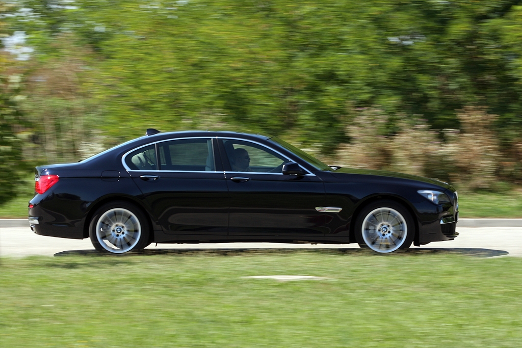 BMW 740