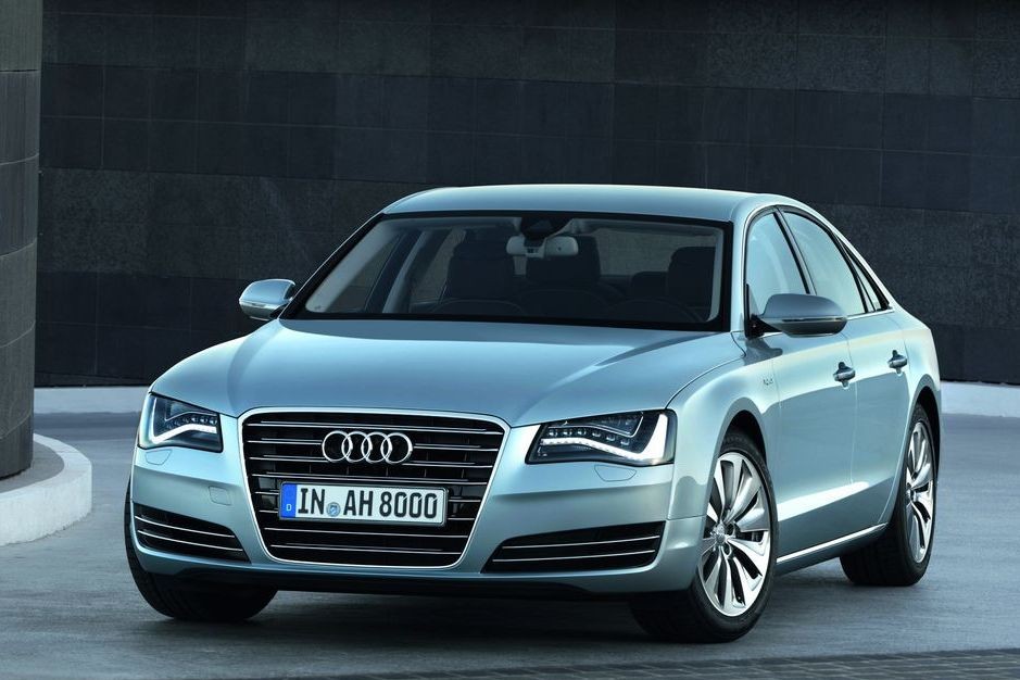 AUDI A8